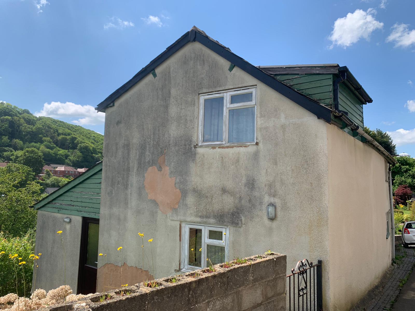 10 Castle Road, Knighton, Powys, LD7 1BA