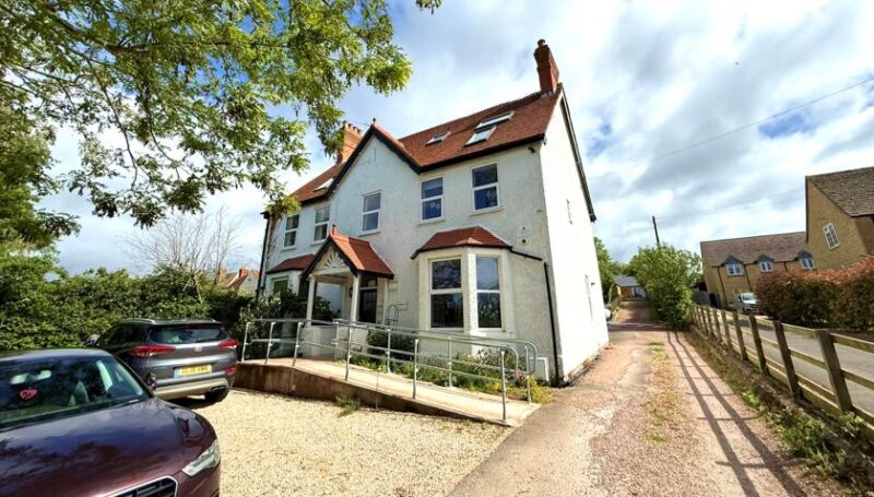 Brook House, Station Road, Broadway, Worcestershire, WR12