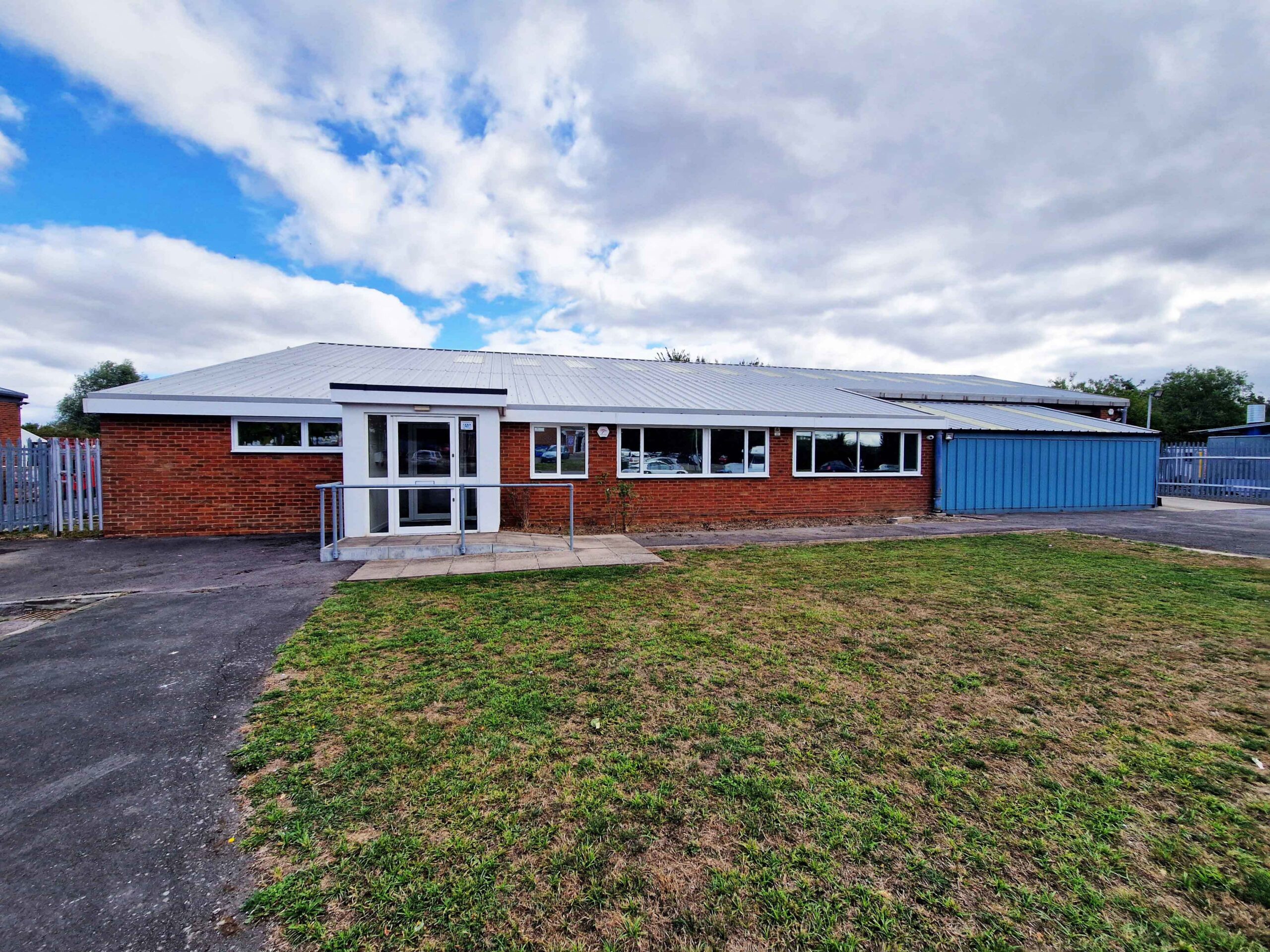 Industrial Unit Goodridge Avenue, Gloucester, Gloucestershire, GL2 5EA